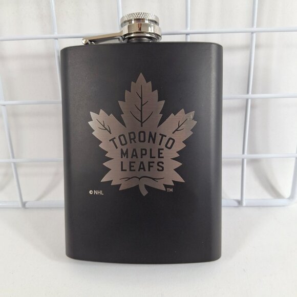 Toronto Maple Leafs 8oz. Laser Etched Flask New Without Tags - Picture 1 of 7